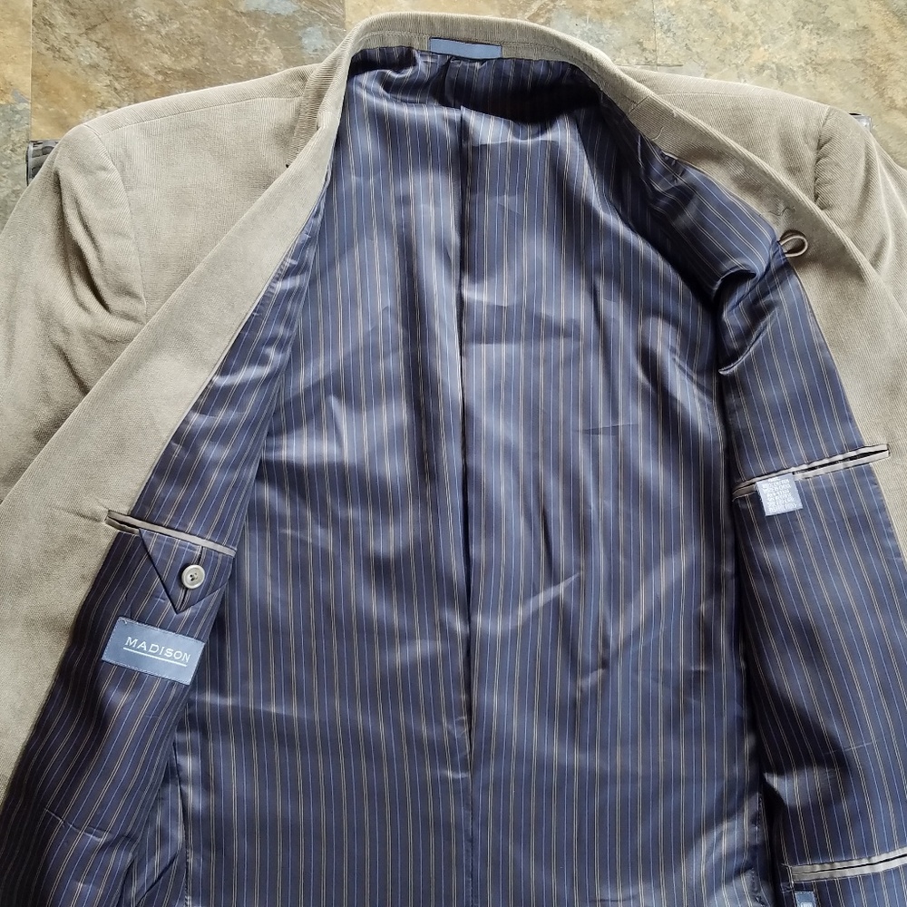 Madison Blazer - Picture 2 of 4